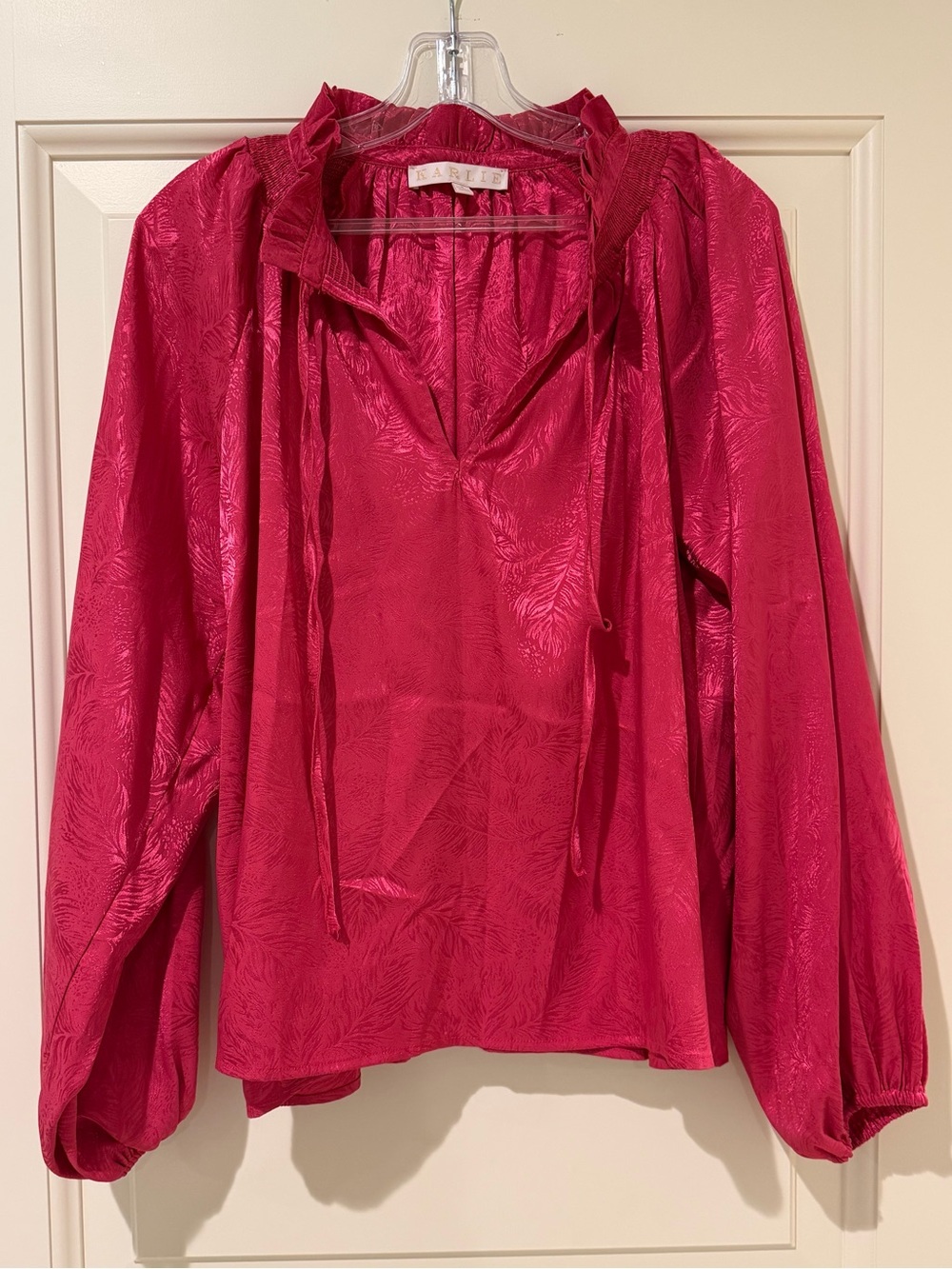 Karlie Hot Pink Jacquard Ruffle Neck Balloon Sleeve Blouse Size S